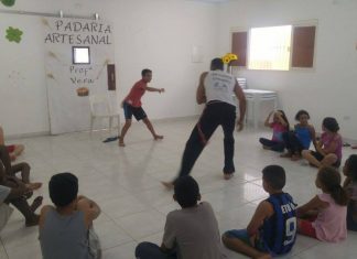 Parceria entre secretarias garante aulas de capoeiras para pessoas atendidas nos CRAS