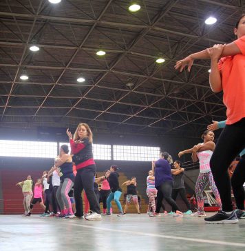 Aula de dança encerrará atividades do Outubro Rosa 2017