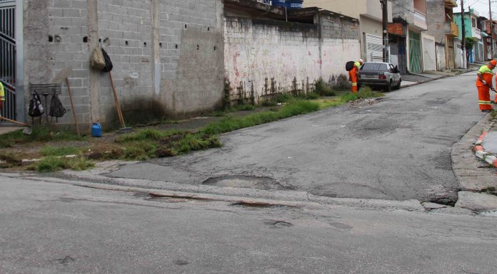 Prefeitura de Itaquá amplia serviços de limpeza nos bairros da cidade