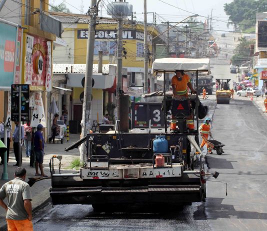 Rua Piracicaba é recapeada em Itaquaquecetuba