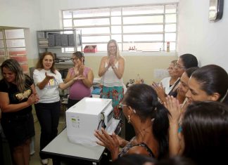 Secretária de Desenvolvimento Social se encontra com funcionários das UBSs do Jardim Odete e Recanto Mônica