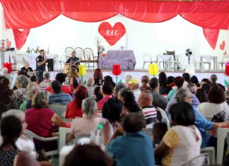 Centro de Convivência da Melhor Idade de Itaquá faz evento em homenagem ao Dia das Mães