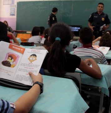 ‘Programa Sementinha’ de prevenção e resistência às drogas é realizado nas escolas municipais