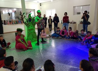 Exposição de artes marca a abertura da III Semana de Consciência Negra do Sistema Municipal de Ensino de Itaquaquecetuba