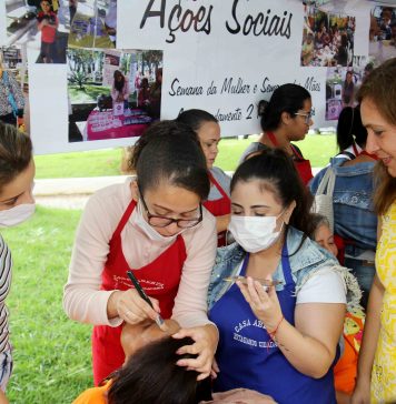 Itaquaquecetuba faz ação social no Dia Internacional da Mulher