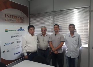 Representantes da Secretaria de Desenvolvimento de Itaquá visitam indústria da cidade