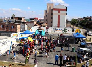 Prefeitura de Itaquaquecetuba entrega praça no Jd. Adriane