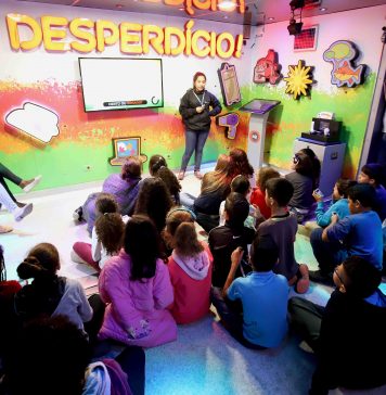 Parque Ecológico recebe caminhão-laboratório da EDP