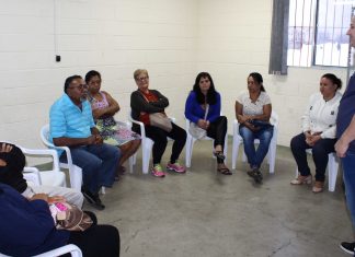Usuários do Cras Caiuby recebem orientações de benefícios do INSS