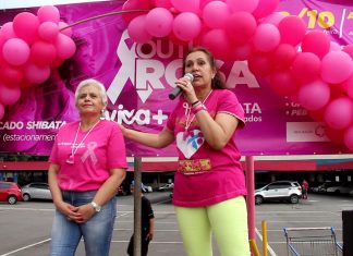 “Aulão de Zumba” conscientiza mulheres sobre cuidados com saúde