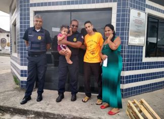 GCMs salvam criança engasgada em Itaquá