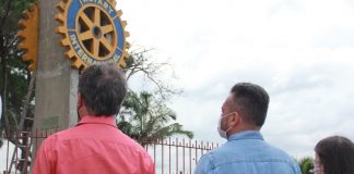 Prefeito Eduardo Boigues participa do aniversário de 42 anos do Rotary Club - Foto - Verônica Ribeiro