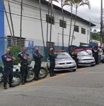 Força Azul realiza ação conjunta com GCM de Arujá e PM do 31º Batalhão