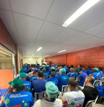Servidores participam de palestra sobre violência contra a mulher