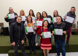 Desenvolvimento Econômico realiza formatura do curso de informática