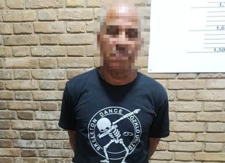 Homem suspeito de ter esfaqueado a esposa é preso e levado para a DDM de Itaquá