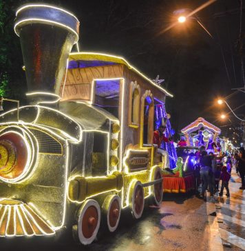 Parada de Natal altera trânsito na região central neste sábado (3)