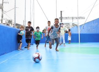 Itaquá inaugura quadra esportiva na Vila Ercília a custo zero para o município