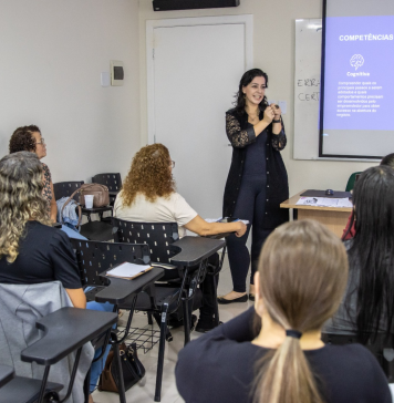 Inscrições para workshop de autocuidado para pais e mães de autistas terminam nesta sexta (19)