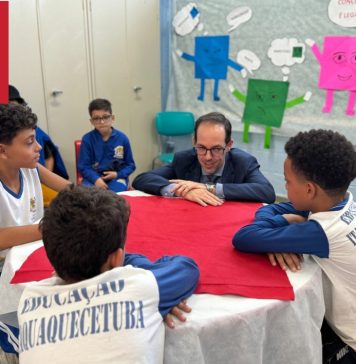 Itaquá recebe prêmio do projeto de mediação de conflitos no ambiente escolar