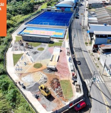 Construção de campos de futebol chega à reta final