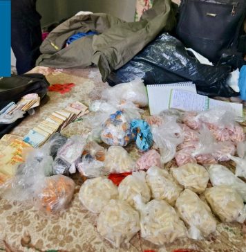 GCM e GOE prendem três suspeitos e desarticulam duas casas bomba