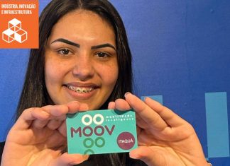 Estudantes do Aprova Itaquá recebem vale-transporte