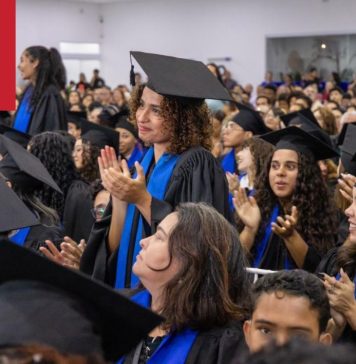 Itaquá certifica 642 formandos do Projovem, Casa da Mulher e Casa de Cursos e celebra transformação de vidas
