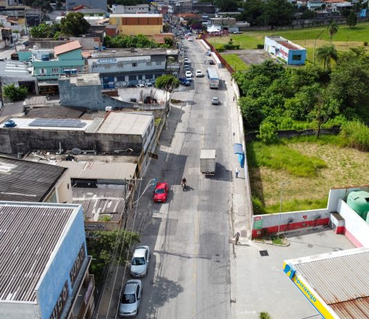 Itaquá assina ordem de serviço para pavimentação e drenagem da Ítalo Adami