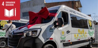 APAE de Itaquá recebe duas vans para fortalecer capacidade de atendimento